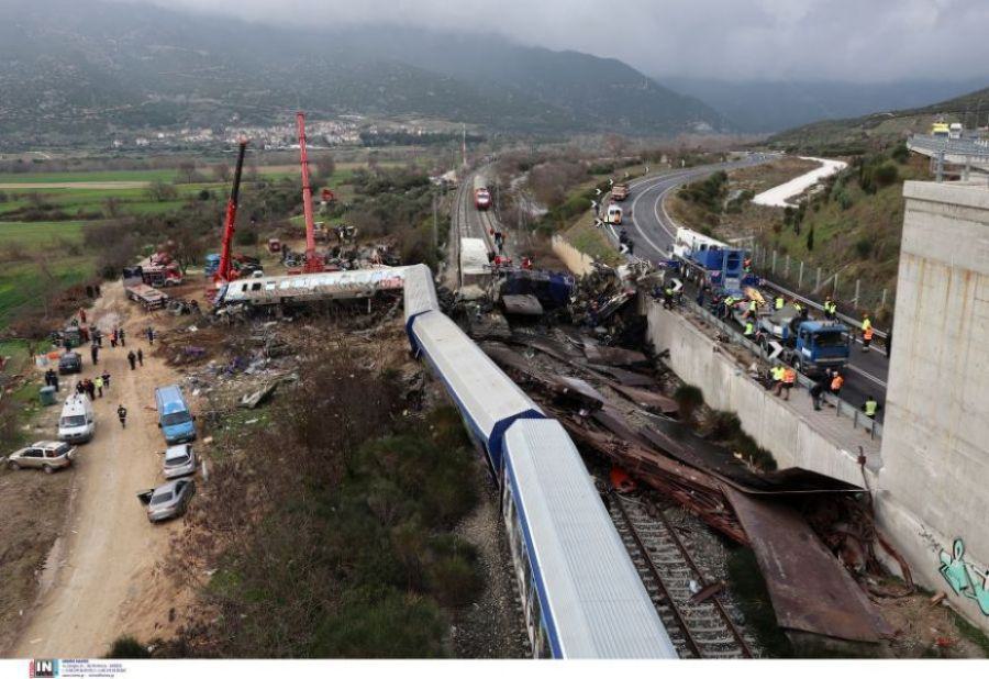 Τέμπη: Καταγγελία από τις οικογένειες των θυμάτων για «απόπειρα εξαγοράς» από την Hellenic Train