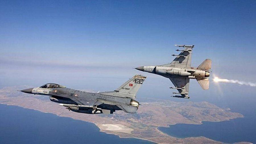 Μπαράζ παραβιάσεων από τουρκικά F-16 πάνω από ελληνικά νησιά