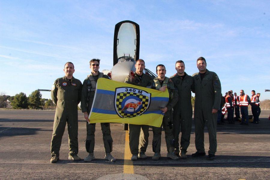 Έλληνας ο καλύτερος πιλότος στο NATO - Βραβεύτηκε με άγαλμα της Νίκης της Σαμοθράκης