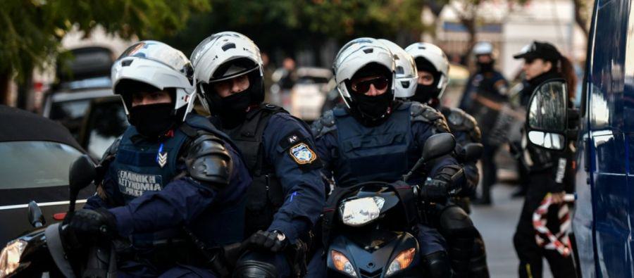 Συλλήψεις πολιτών σε Αθήνα και Θεσσαλονίκη που θέλησαν να τιμήσουν την επέτειο της 28ης Οκτωβρίου